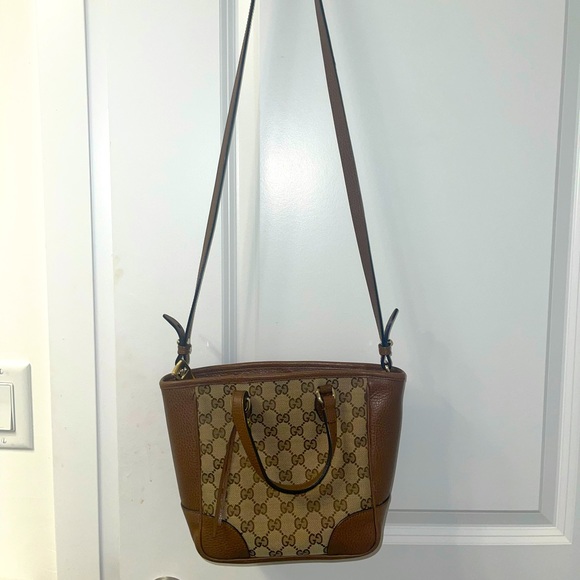 COPY - Selling a brand new gucci bag - Picture 1 of 2